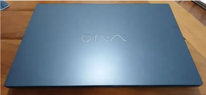 Vaio FE14 - Core i5 10Ger SSD 256GB 8GB RAM 14" FullHD win11 office sem detalhes