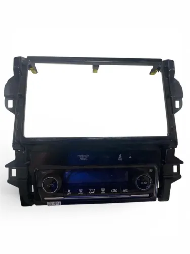 Comando Ar Condicionado C/ Moldura Toyota Hilux SW4 2017