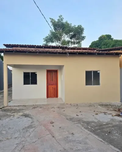 Casa na ÁGUAS LINDAS