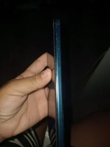 Vendo uma celular moto E 13
