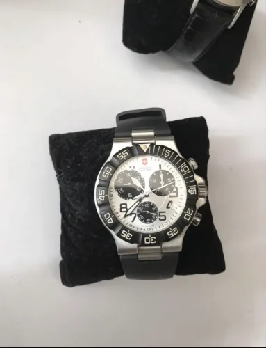 Relógio Victorinox Swiss Army Summit 241338 PANDA