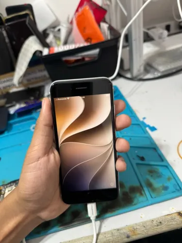 TELA iPhone SE 2020 2 geração original Apple retirada ZERA