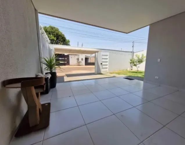 - CASA À VENDA NO ALVORADA