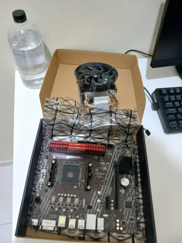 A520M-A Pro + 8gb ddr 3000Mhz + Cooler Master Hyper t20