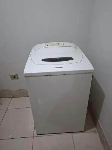 Maquina de lavar em ótimo estado