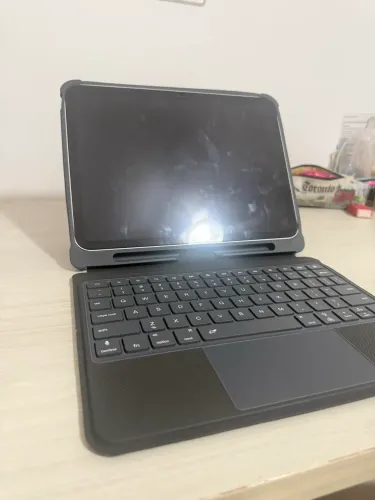 Capa teclado para iPad 10 e 11