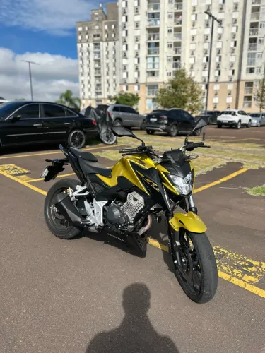 Cb Twister 300f impecável