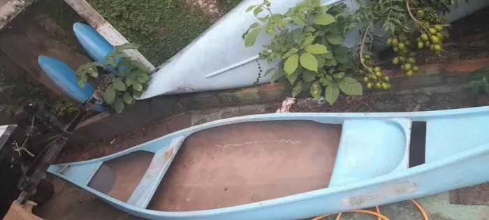 Canoa, Casco de jet entre outros
