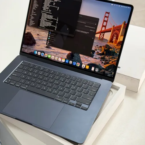 MACBOOK AIR M3 15? 512SSD 16GB RAM