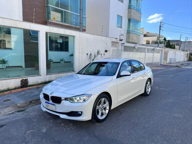 BMW 320I A Modern/sport TB 2.0/a.flex 16V 4P 2014