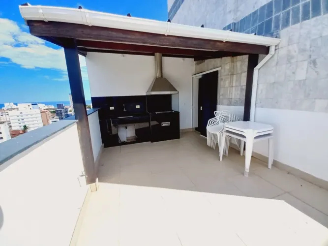 Cobertura Duplex à venda na Praia do Tombo Guarujá / SP.