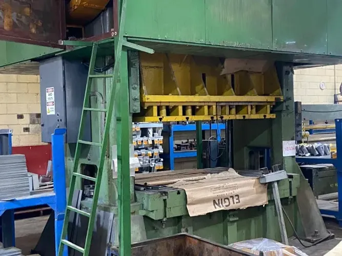 Prensa Excêntrica 400 Ton