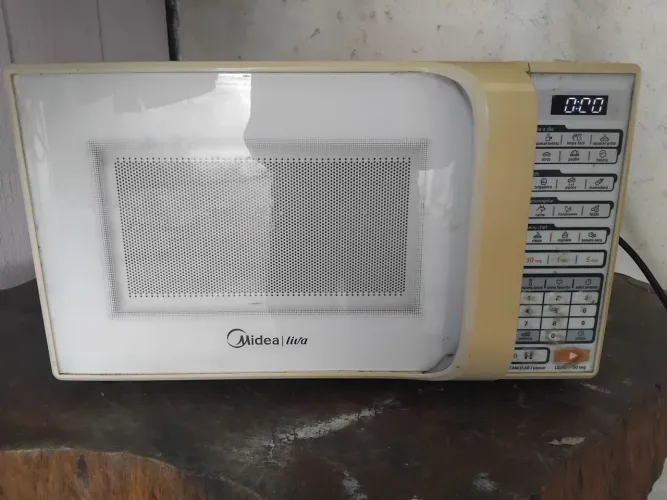 Microondas 22 litros funcionando 