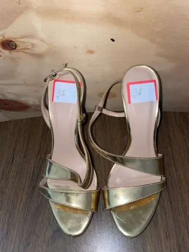 Sapatos femininos