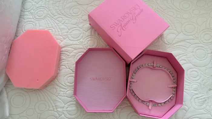 COLAR SWAROVSKI ORIGINAL ARIANA GRANDE