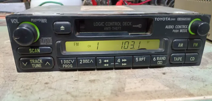 Radio Toca Fitas Corolla Toyota Etr 57411 funciona perfeito
