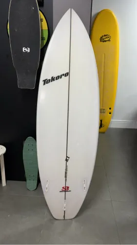 VENDO: Prancha Tokoro Surfboards - Modelo X1 (5'8" - 28,18 Litros)
