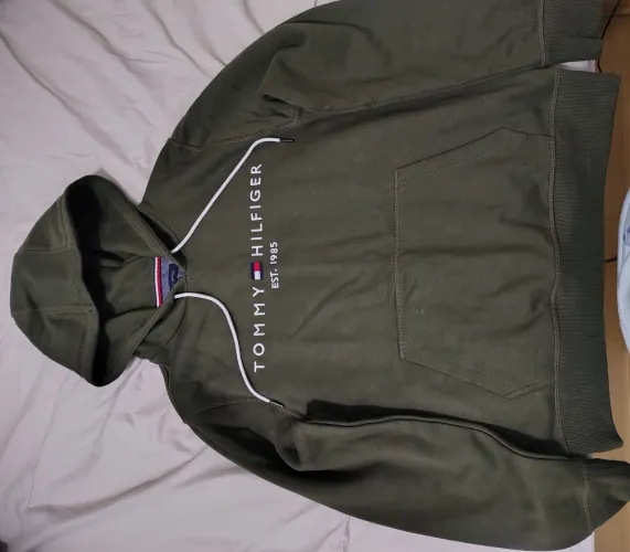 Blusa de frio da Tommy Hilfiger coleção 1985 . Hoodie Fleece Tommy  (Olive) 