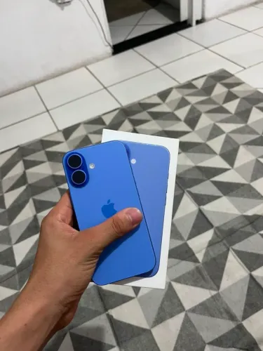 iPhone 16