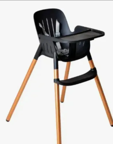 Vende-se cadeirinha de alimentação 