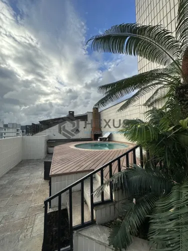 Cobertura Penthouse com varanda e lazer a 800m da praia na Enseada, Guarujá