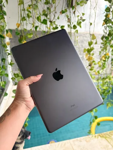 iPad 8