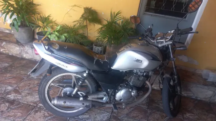 Vendo susuki yes 2008 3500 resus detales por isso preso não funa notir bom