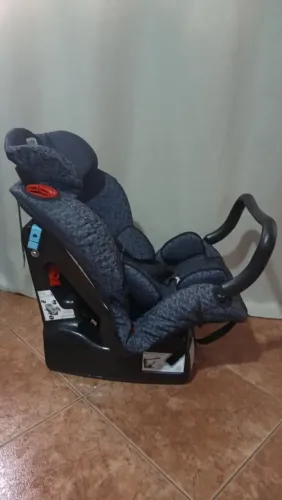 Cadeira infantil para automóveis da Burigotto Matrix Evolution de 0 a 25.