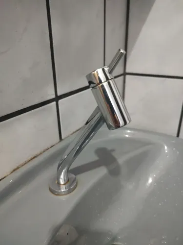 02 (duas) TORNEIRAS DE LAVATÓRIO DOCOL