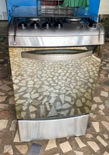 Fogão 4 bocas Electrolux frente Inox. ENTREGO