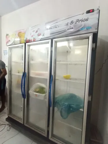 Expositor de frio e verduras