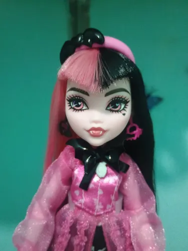 Boneca Monster High G3 Draculaura