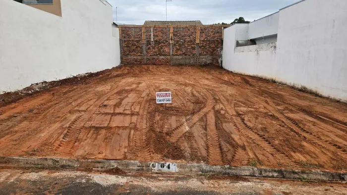 LOTE no Bairro Carmesim II em Junqueirópolis