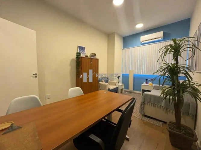 Sala Comercial Toda Montada à Venda na Rua Uruguaiana!