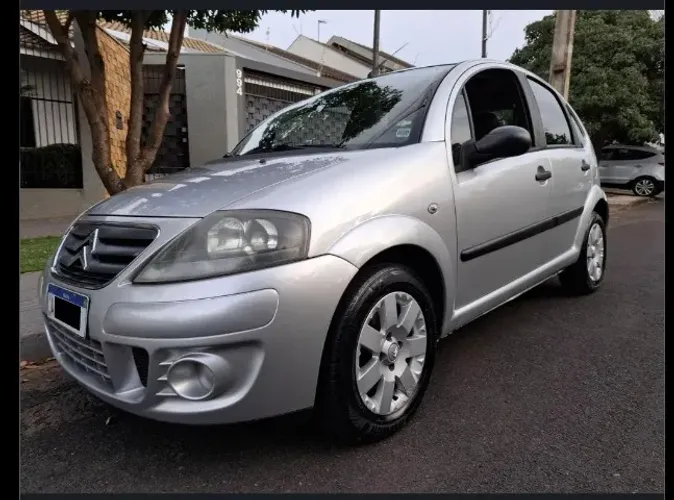 Citroen C3 GLX 1.4/ GLX Sonora 1.4 Flex 8V 5P 2012