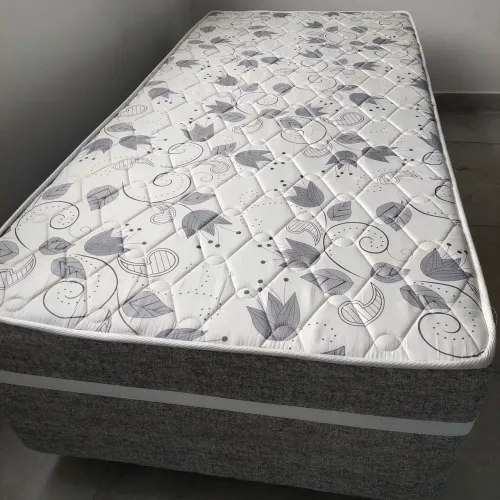 Vendo cama box solteiro