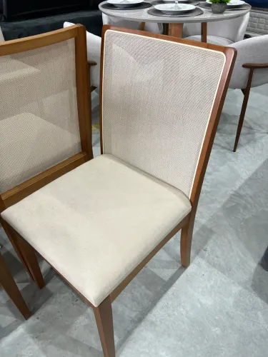 Cadeira de Jantar Tauari com Tela ULTIMAS UNIDADES
