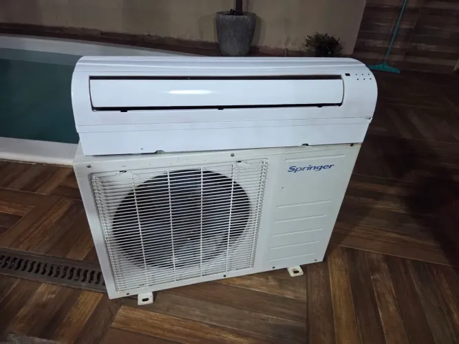 Ar condicionado Split 220v 12.000 btus Classificação A com gás tubulação gelando 3x cartão
