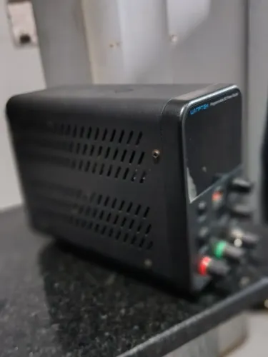 Vendo Fonte de Bancada Programável Wanptek WPS3010H - 30V 10A - Excelente Estado