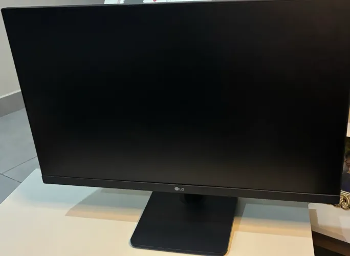 Monitor LG 24MP400-B 24? IPS Full HD HDMI FreeSync - Excelente Estado