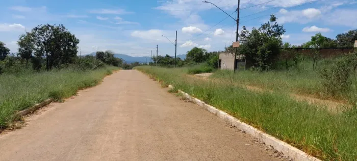 Lotes de 300 mts com escritura
