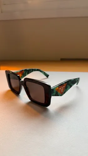 Óculos de Sol Prada PR 23YS