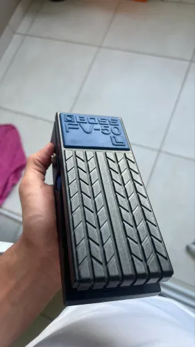 Pedal de volume e pedal de modulação 