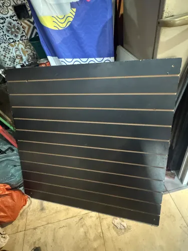 Painel Canaletado preto Larg 1.26 x 1.22 alt