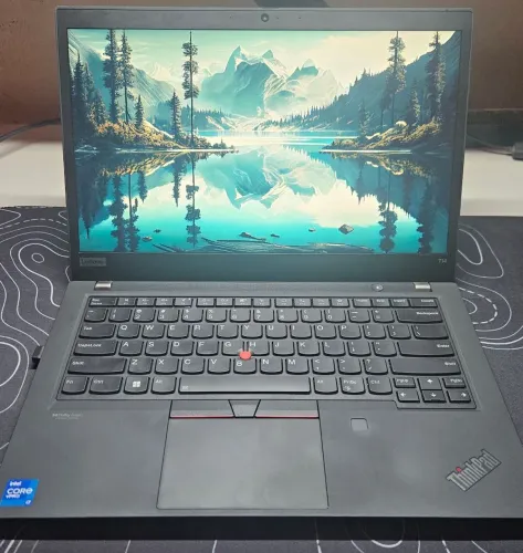 Lenovo ThinkPad T14 Gen 2 Ultrabook Premium i7 11ª Gen 16GB SSD