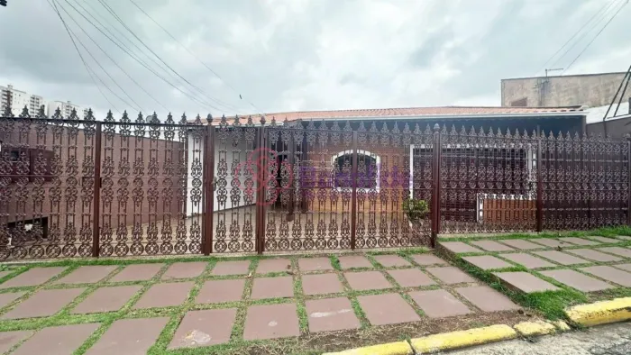 Casa para VENDA localizada no bairro VILA TUPI, em Jundiaí/SP.