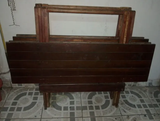 Mesas de madeira para comercio