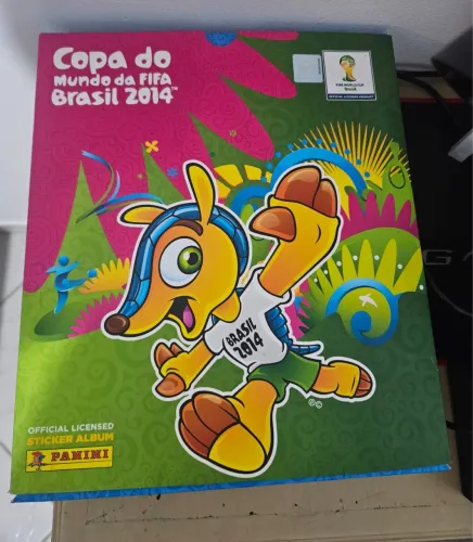 Vendo álbum da copa capa dura 2014 completo