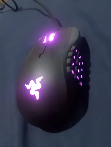 Mouse com botões para canhoto Razor nada left hand edition
