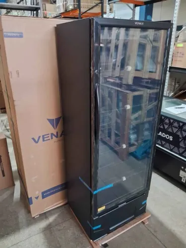 EXPOSITOR REFRIGERADO DE BEBIDAS 400 LITROS PRETO VENAX NOVO